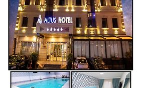 Altus Hotel - Free Massage